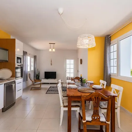 Dulce Celestino Lanzarote Villa