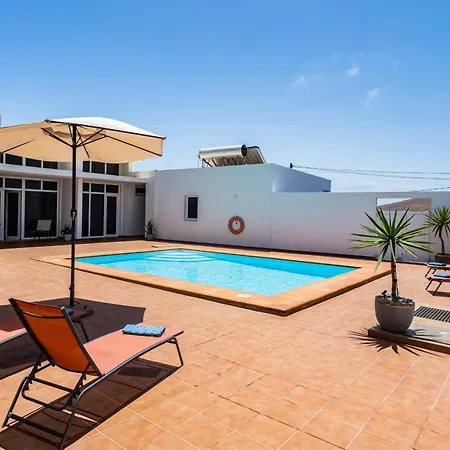 Dulce Celestino Lanzarote *