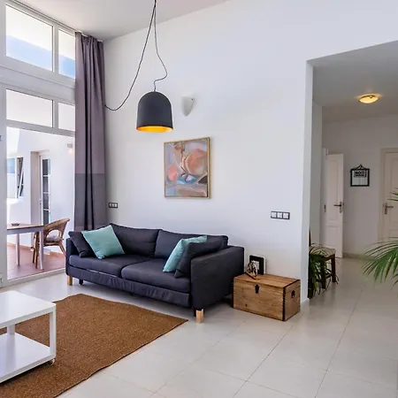 Dulce Celestino Lanzarote Villa Nazaret